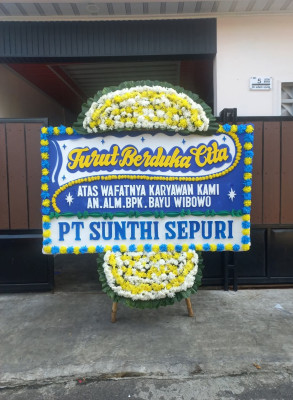 Papan Bunga Duka di Dorari Isa