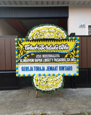 Papan Bunga Duka di Dorari Isa